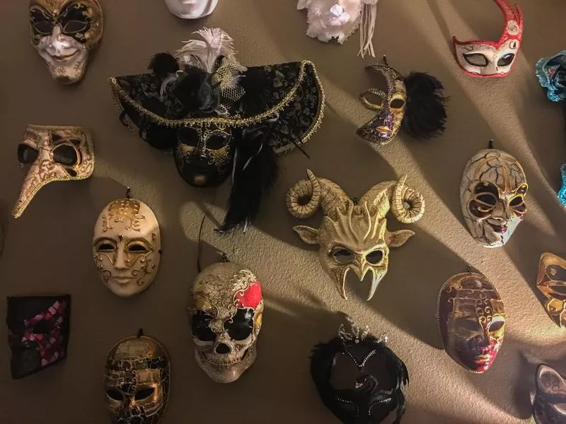 mask wall